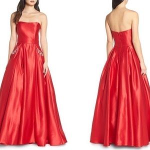 Blondie Nites Formal Dress